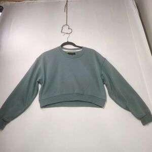 ⭐️Kendall & Kylie Green Cropped  Sweatshirt Streetwear Casual Size Medium